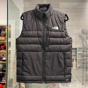 Men’s North Face Vest